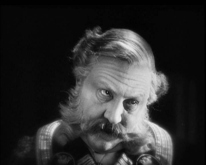 Кадр из фильма Последний человек / Der Letzte Mann (1924)