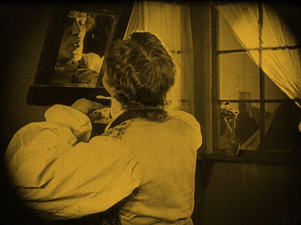 Кадр из фильма Носферату, симфония ужаса / Nosferatu, eine Symphonie des Grauens (1922)