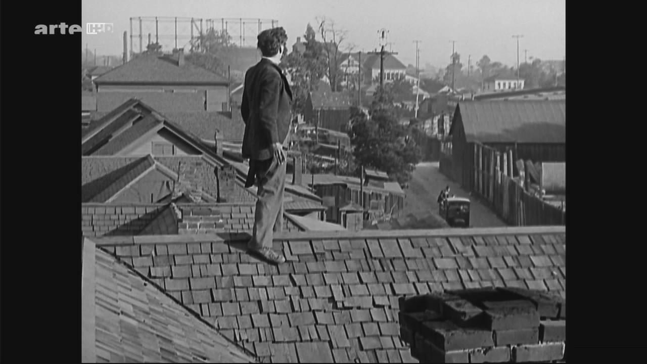 Кадр из фильма Малыш / The Kid (1921)