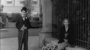 Кадры из фильма Огни большого города / City Lights (1931)