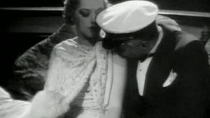 Кадры из фильма Блондинка из варьете / Blondie of the Follies (1932)