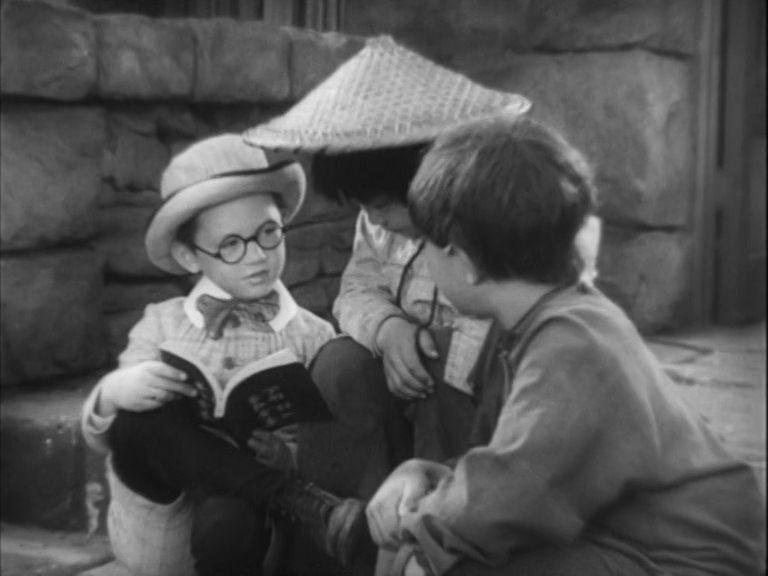 Кадр из фильма Кошачья лапа / The Cat's-Paw (1934)