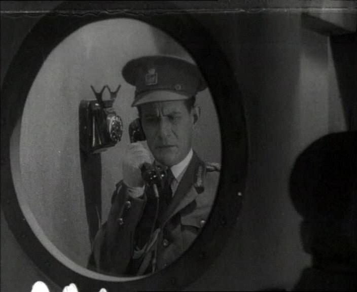 Кадр из фильма Гибель сенсации / Gibel sensacii (1935)
