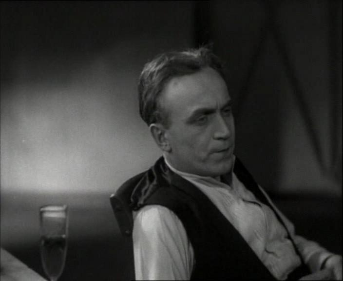 Кадр из фильма Гибель сенсации / Gibel sensacii (1935)