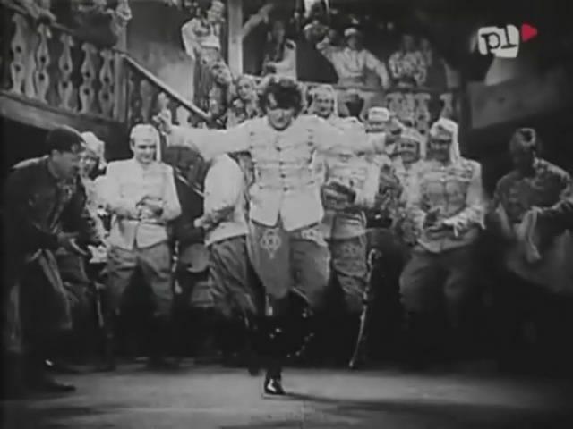 Кадр из фильма Маневры любовные или дочь полка / Manewry miłosne (1935)