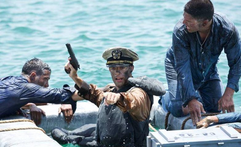 Кадр из фильма Крейсер / USS Indianapolis: Men of Courage (2016)