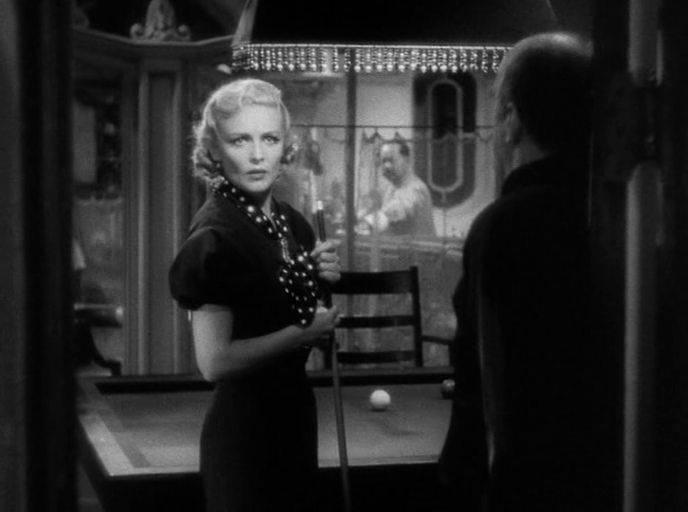 Кадр из фильма Смерть генерала на рассвете / The General Died at Dawn (1936)