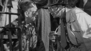 Кадры из фильма Смерть генерала на рассвете / The General Died at Dawn (1936)