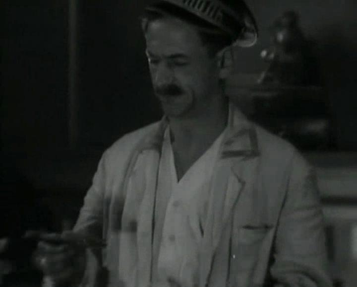 Кадр из фильма Девушка спешит на свидание (1936)