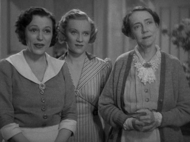 Кадр из фильма Мэй Уэст навсегда / Go West Young Man (1936)