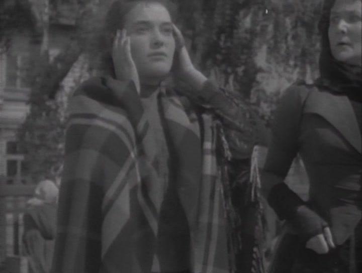 Кадр из фильма Бесприданница (1937)