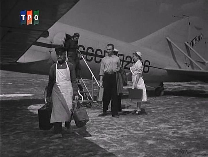 Кадр из фильма Будни (1940)