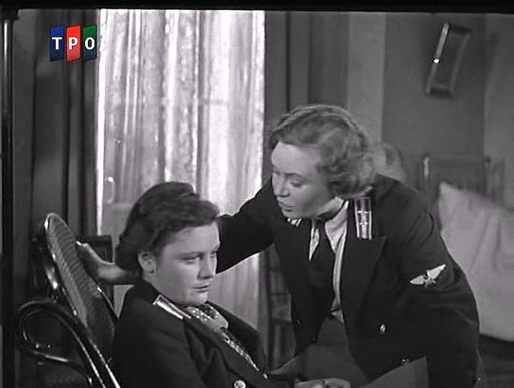 Кадр из фильма Будни (1940)