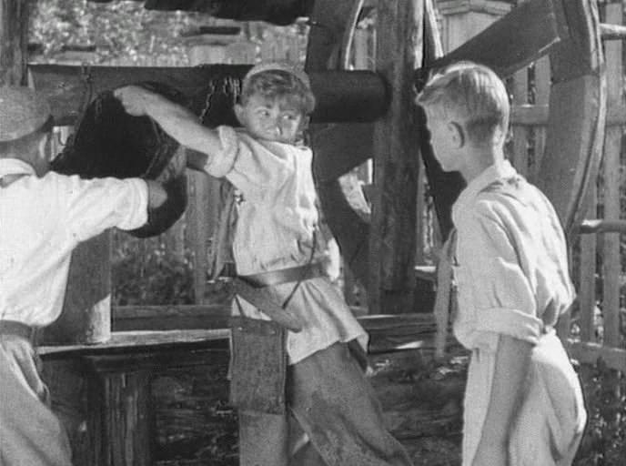 Кадр из фильма Тимур и его команда (1940)