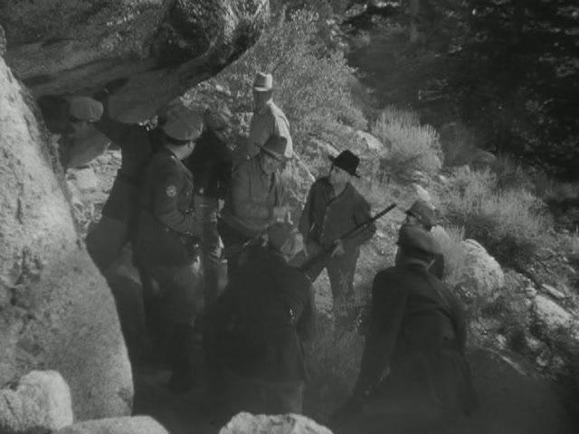 Кадр из фильма Высокая Сьерра / High Sierra (1941)