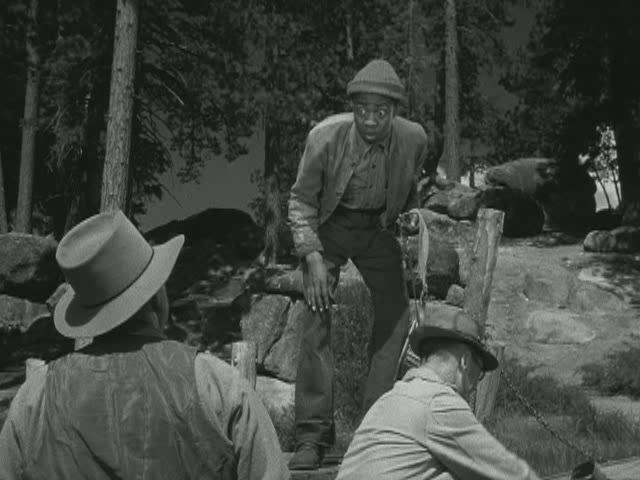 Кадр из фильма Высокая Сьерра / High Sierra (1941)