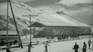 Кадры из фильма Серенада солнечной долины / Sun Valley Serenade (1941)