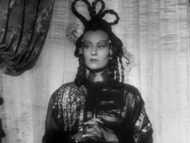 Кадр из фильма Жестокий Шанхай / The Shanghai Gesture (1941)