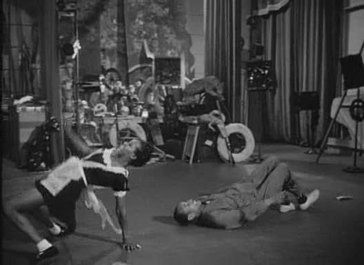 Кадр из фильма Ад раскрылся / Hellzapoppin' (1941)