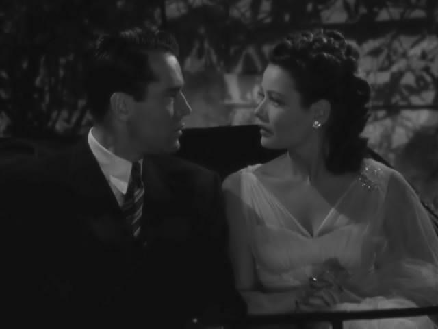 Кадр из фильма Кольца на ее пальцах / Rings on Her Fingers (1942)