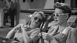 Кадры из фильма Вперед, путешественник / Now, Voyager (1942)