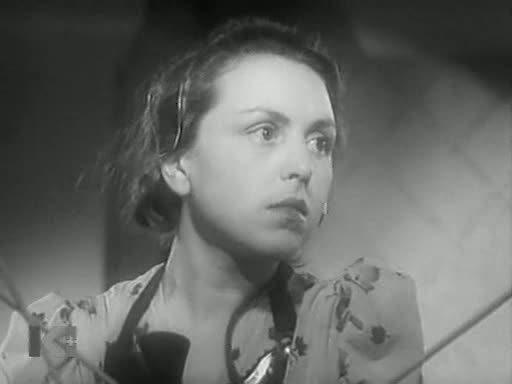 Кадр из фильма Наши девушки (1943)