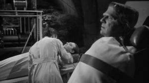 Кадры из фильма Франкенштейн встречает Человека-Волка / Frankenstein Meets the Wolf Man (1943)