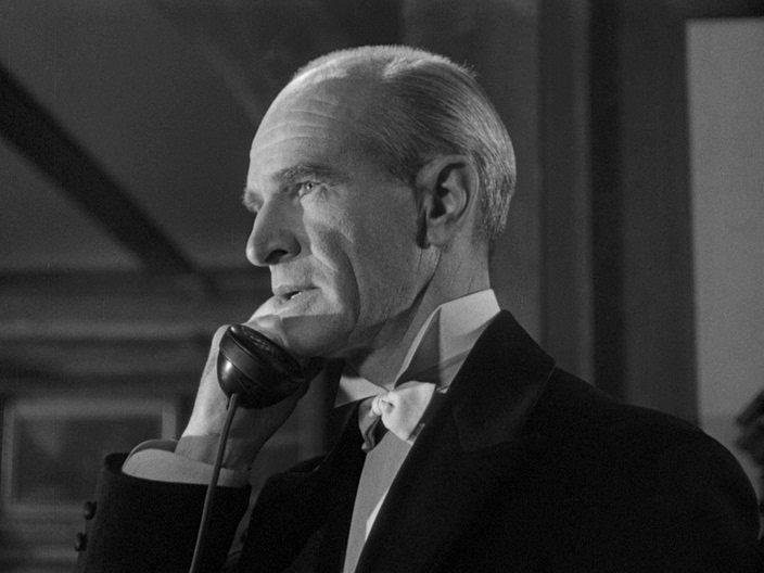Кадр из фильма Шерлок Холмс: Багровый коготь / Sherlock Holmes: The Scarlet Claw (1944)