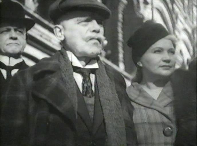 Кадр из фильма Человек №217 (1944)