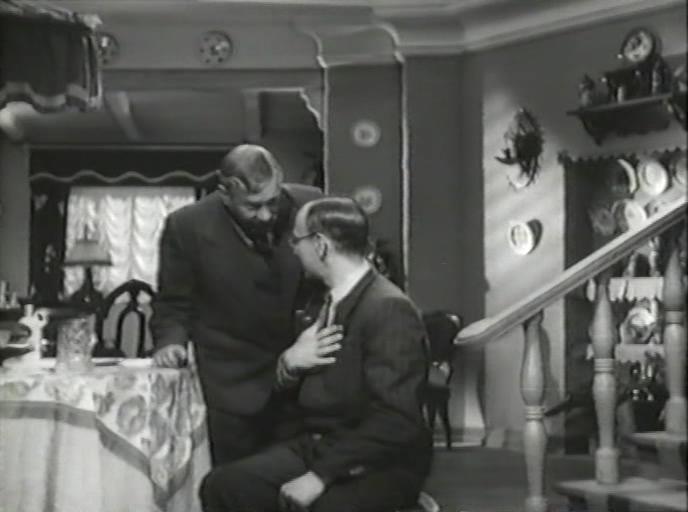 Кадр из фильма Человек №217 (1944)