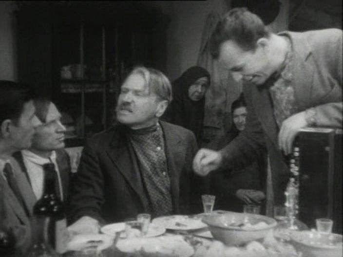 Кадр из фильма Большая земля (1944)