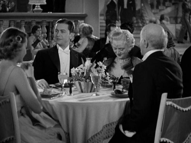 Кадр из фильма Невеста была в красном / The Bride Wore Red (1937)