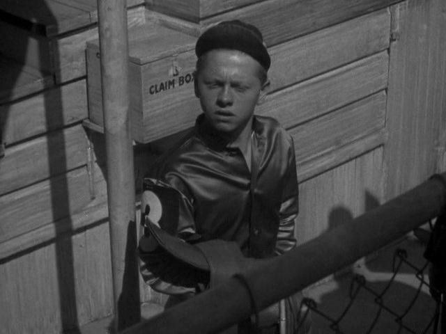 Кадр из фильма Чистокровки не плачут / Thoroughbreds Don't Cry (1937)