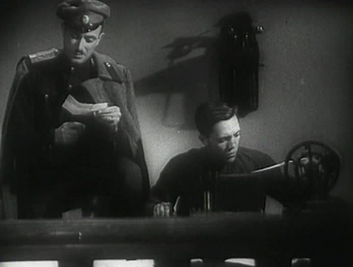 Кадр из фильма Ленин в Октябре (1937)