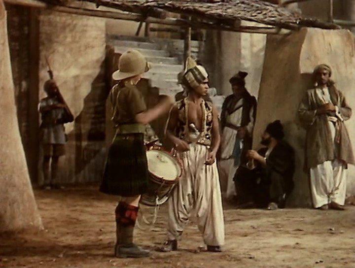 Кадр из фильма Барабан / The Drum (1938)