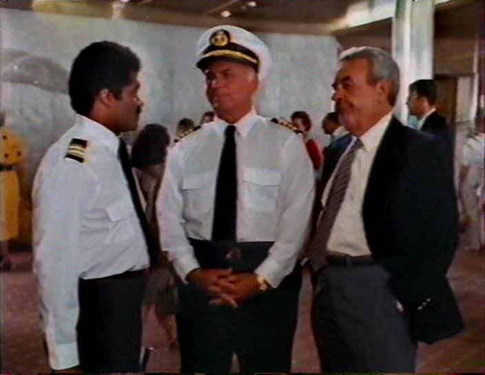 Кадр из фильма Корабль Влюблённых / The Love Boat: A Valentine Voyage (1990)