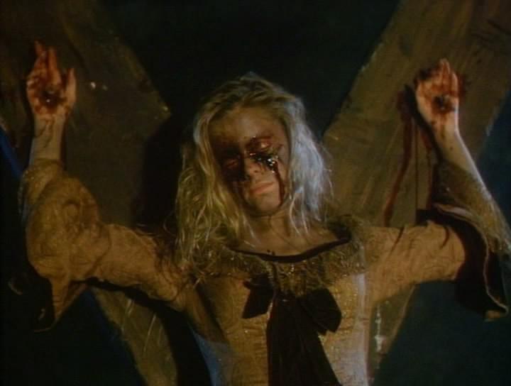 Кадр из фильма Возвращение сатаны / The Haunting of Morella (1990)