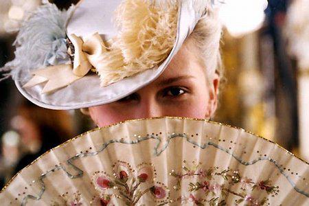 Кадр из фильма Мария-Антуанетта / Marie-Antoinette (2006)