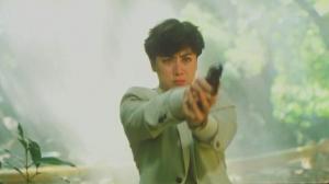 Кадры из фильма Она стреляет метко / Huang jia nu jiang (1990)