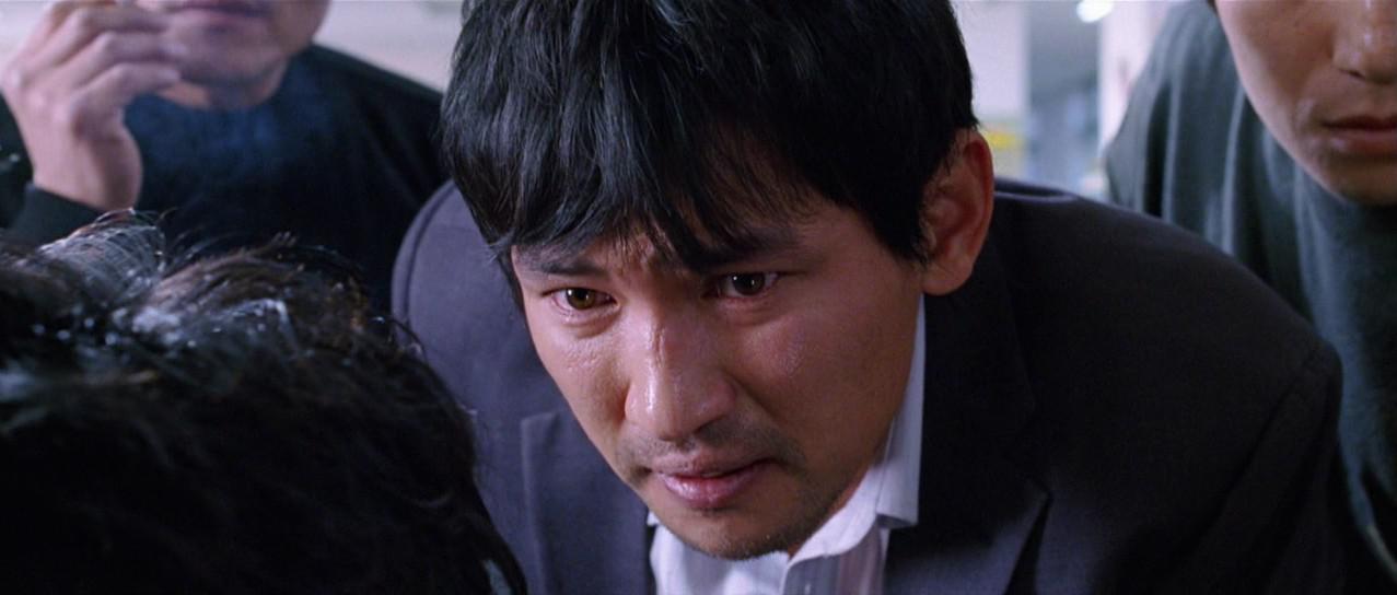 Кадр из фильма Кровная связь / Sasaeng gyeoldan (2006)