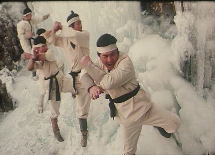 Кадр из фильма Пхеньян нальпхарам / Pyeongyang nalparam (2006)