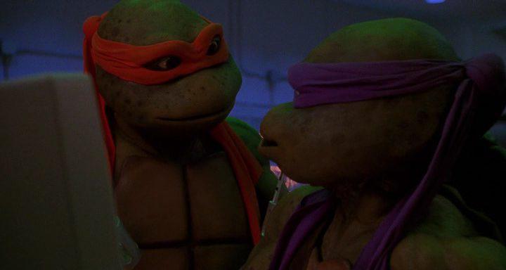 Кадр из фильма Черепашки-ниндзя 2: Тайна изумрудного зелья / Teenage Mutant Ninja Turtles II: The Secret of the Ooze (1991)