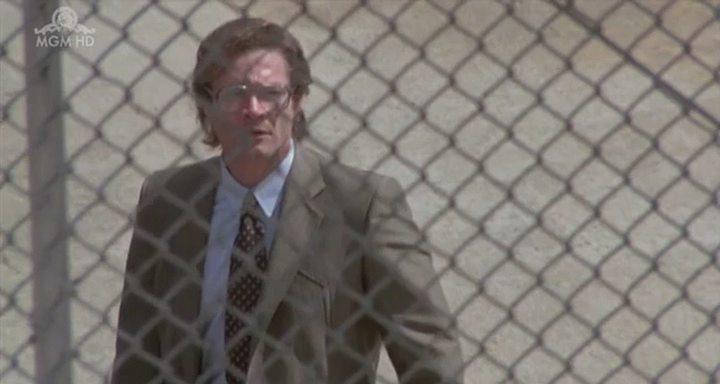 Кадр из фильма Невиновная молодая женщина / Caged Fear (1991)