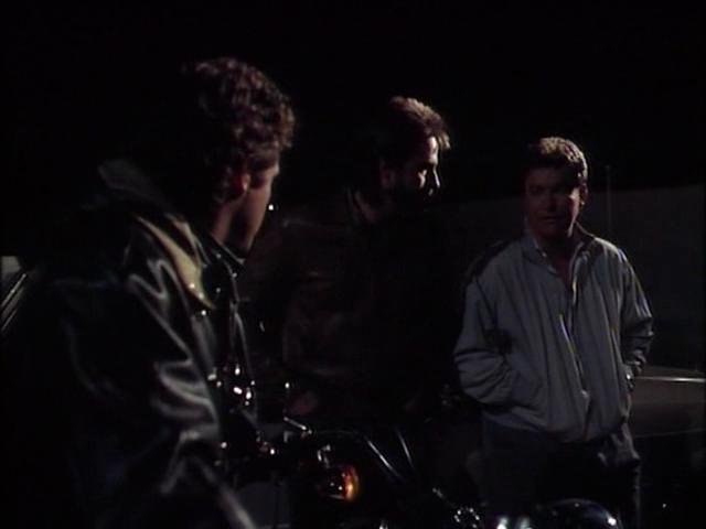 Кадр из фильма Комендантский час / Martial Law (1991)