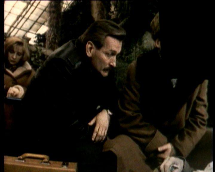 Кадр из фильма Черный квадрат (1992)