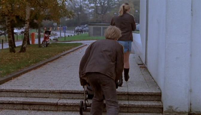 Кадр из фильма Дитя / L'enfant (2005)