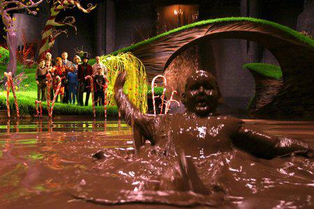 Кадр из фильма Чарли и шоколадная фабрика / Charlie and the Chocolate Factory (2005)