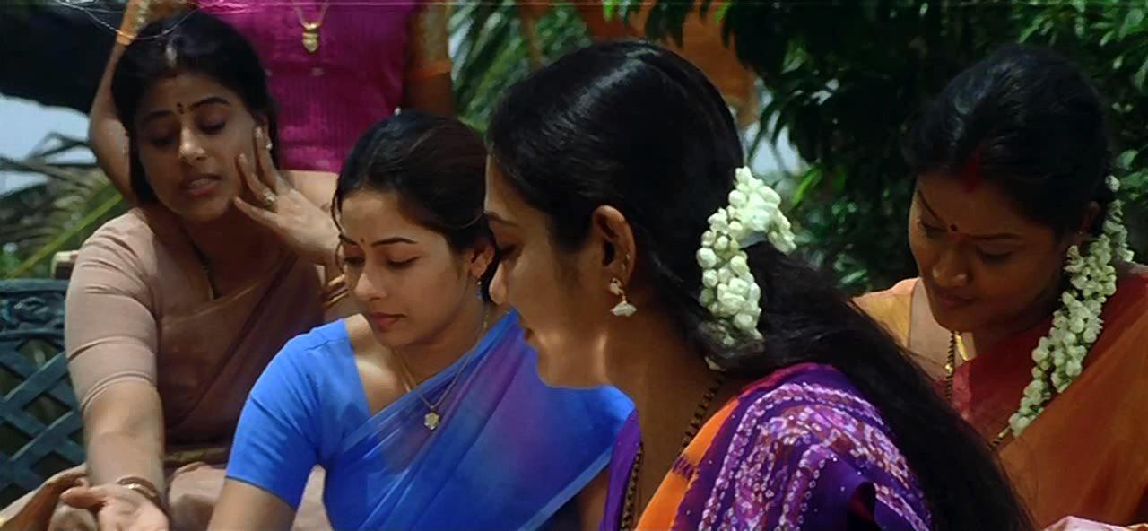Кадр из фильма Под прицелом / Athadu (2005)