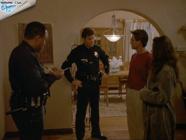 Кадр из фильма Незаконное вторжение / Unlawful Entry (1992)