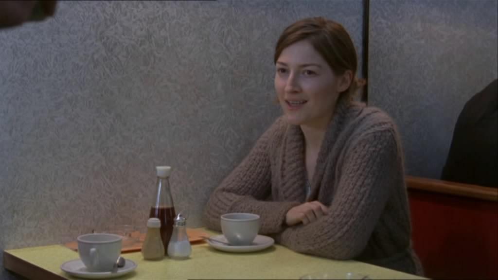 Кадр из фильма Девушка из кафе / The Girl in the Café (2005)